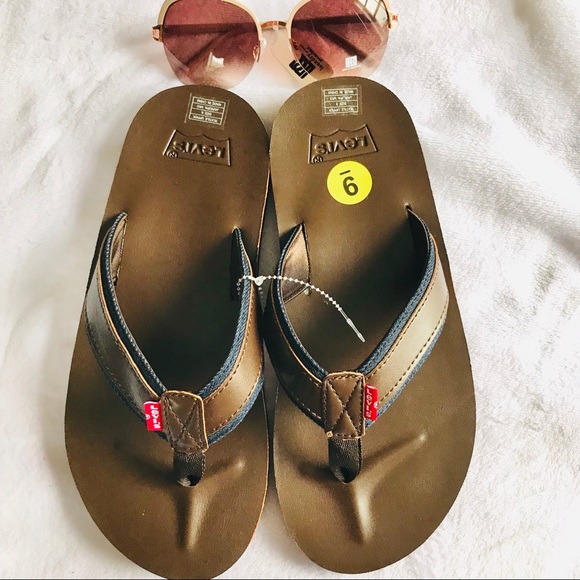 levi's sandals for mens